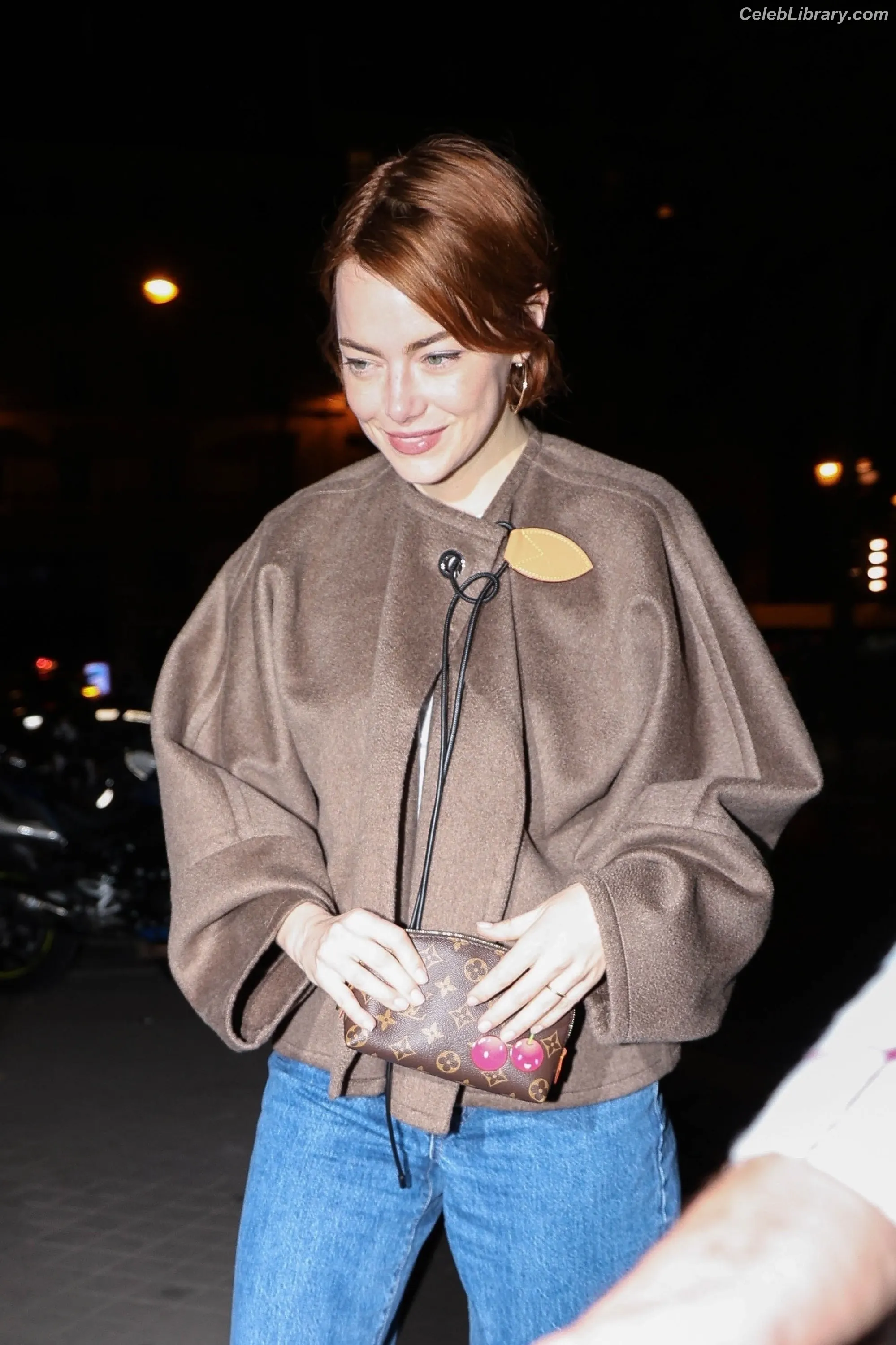 Emma Stone photo 15 of 1455
