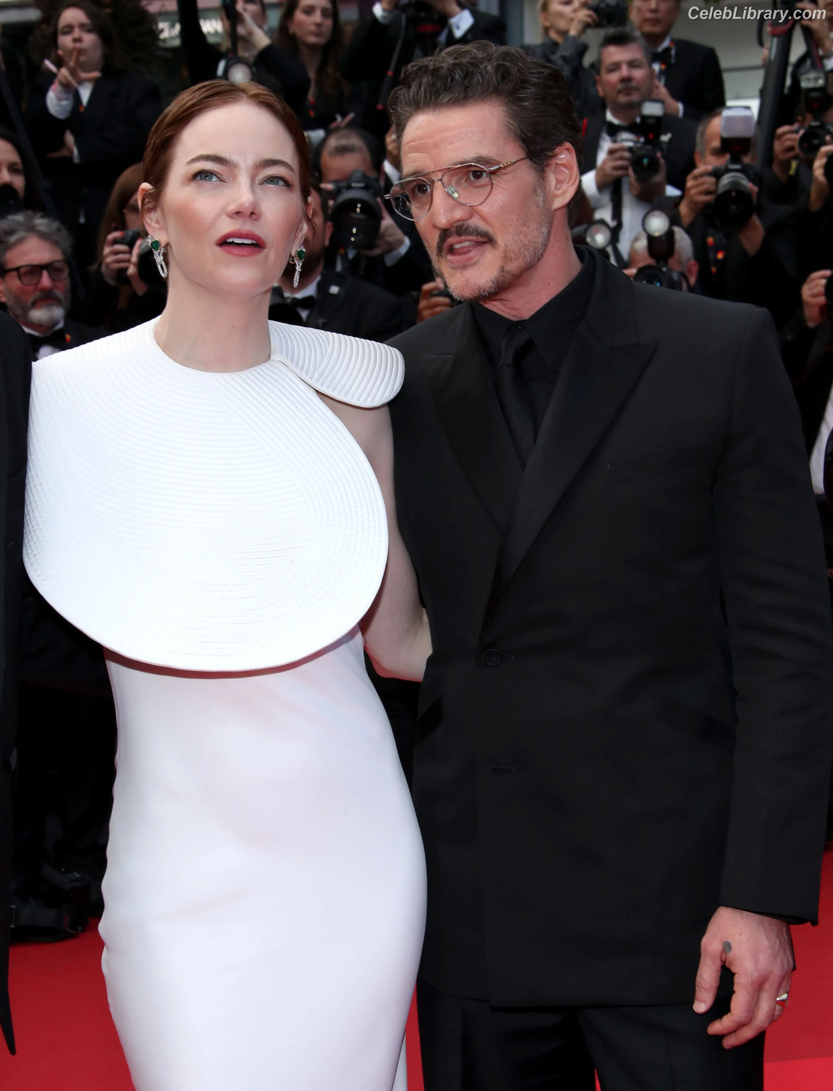 Emma Stone photo 17 of 1455