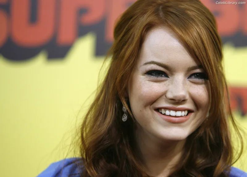 Emma Stone photo 12 of 1455