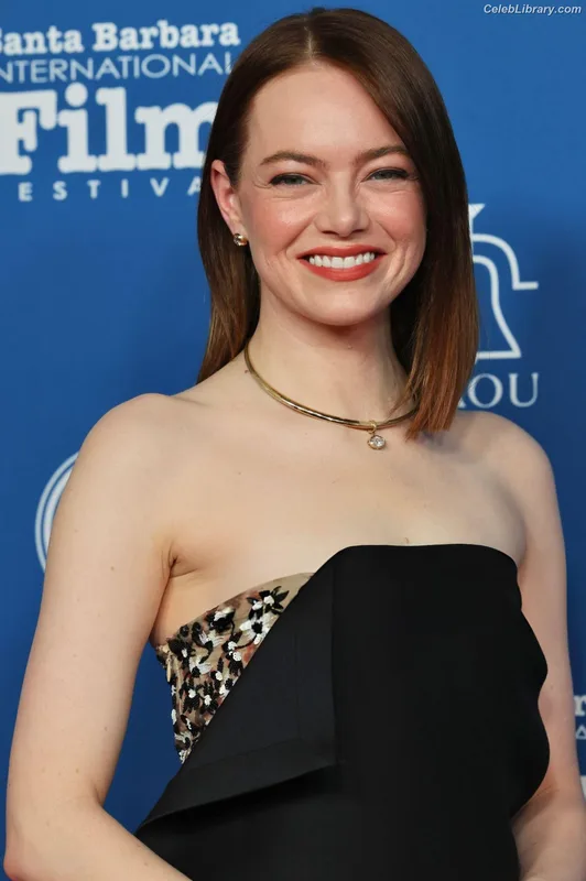 Emma Stone photo 4 of 1455