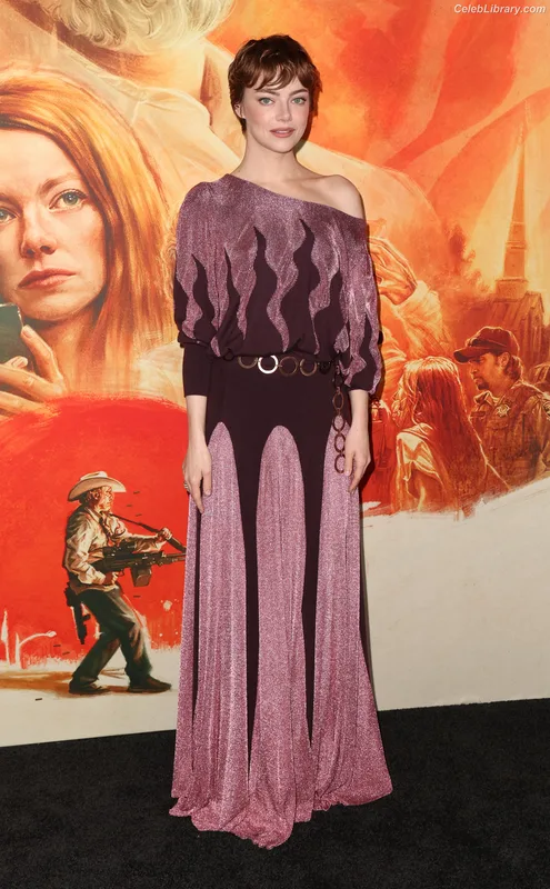 Emma Stone photo 5 of 1455