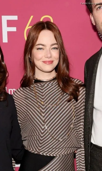 Emma Stone photo 13 of 1455