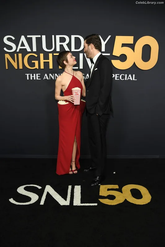 Emma Stone photo 24 of 1455