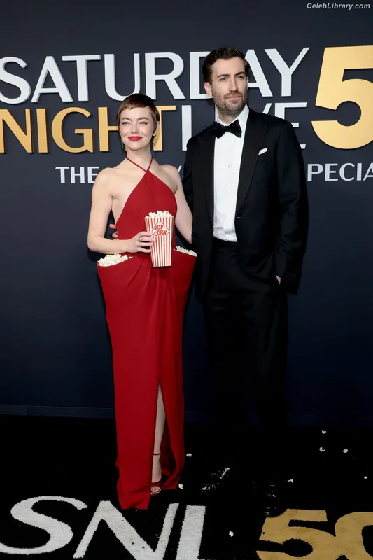 Emma Stone photo 5 of 1455