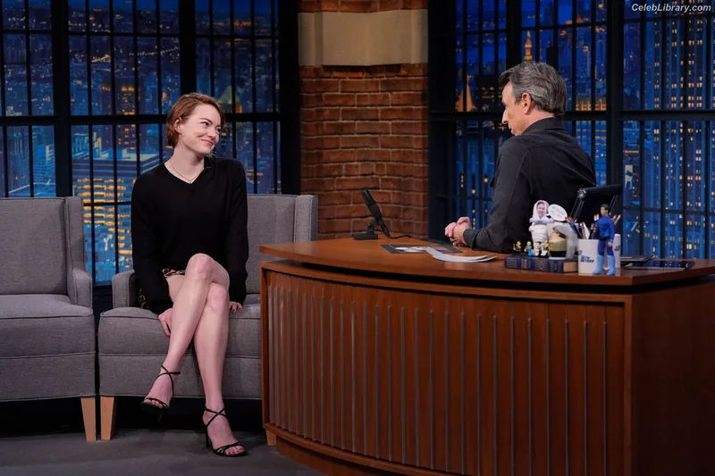 Emma Stone photo 7 of 1455
