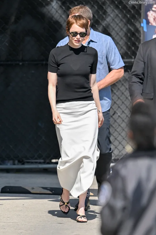 Emma Stone photo 15 of 1455