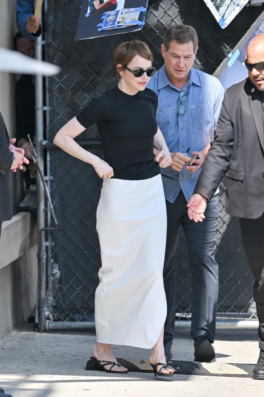 Emma Stone photo 12 of 1455