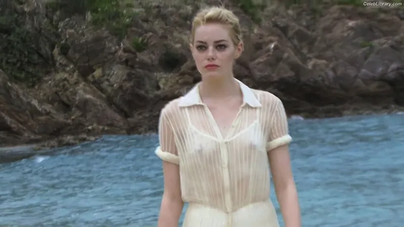 Emma Stone photo 9 of 1455