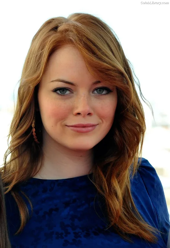 Emma Stone photo 5 of 1455