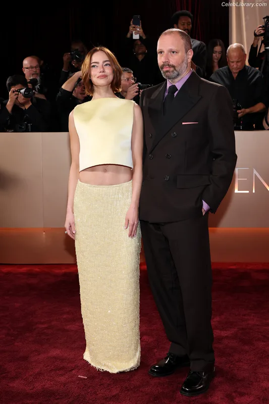 Emma Stone photo 5 of 1455