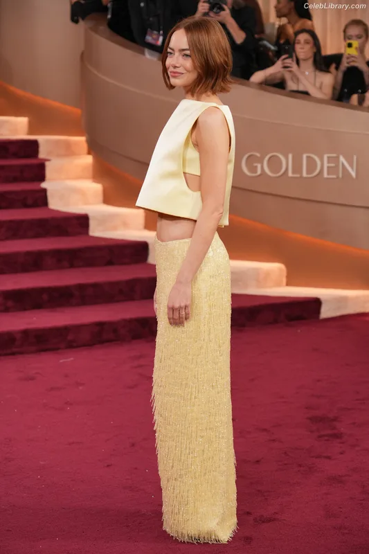 Emma Stone photo 2 of 1455