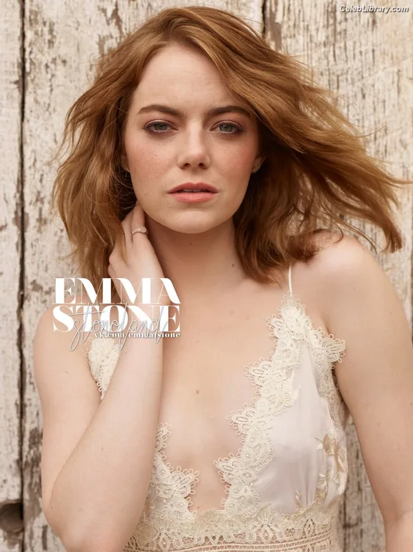 Emma Stone photo 4 of 1455