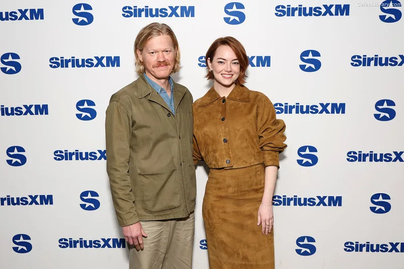 Emma Stone photo 24 of 1455