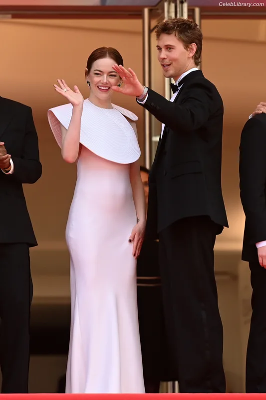 Emma Stone photo 7 of 1455