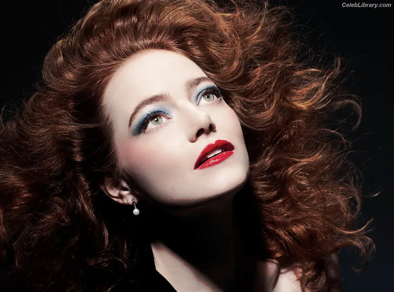 Emma Stone photo 9 of 1455