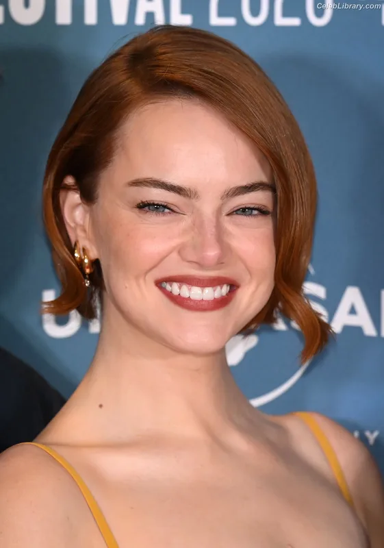 Emma Stone photo 22 of 1455