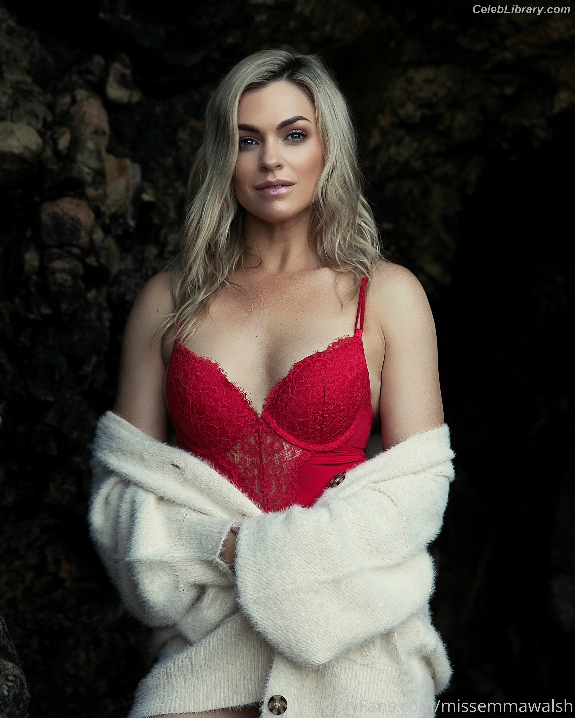 Emma Walsh photo 1 of 152