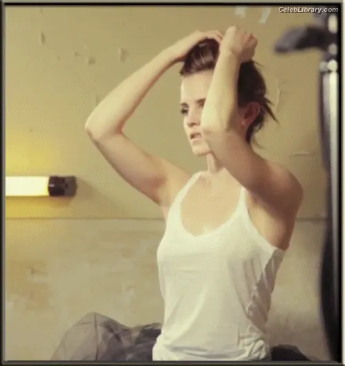 Emma Watson photo 6 of 1920