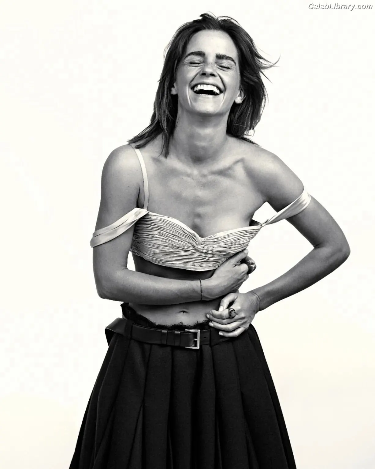 Emma Watson photo 19 of 1920
