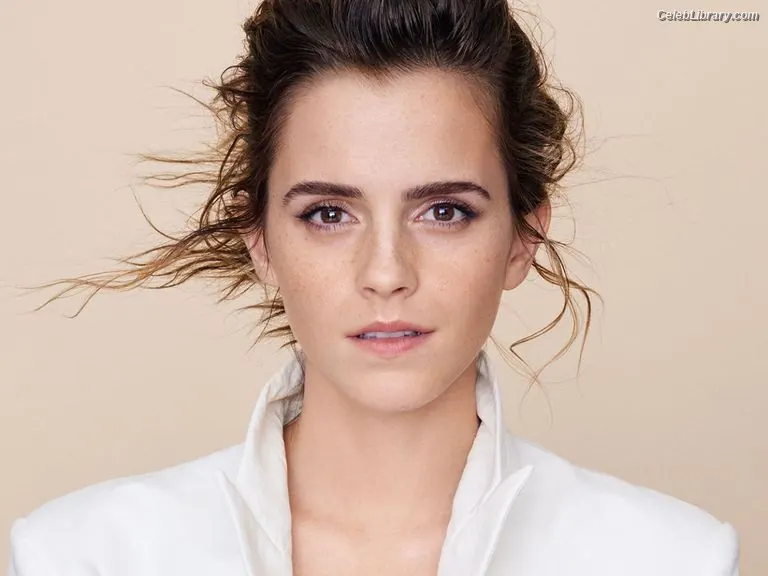 Emma Watson photo 17 of 1920