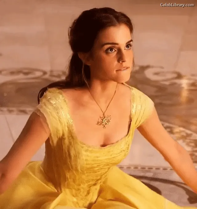Emma Watson photo 15 of 1920