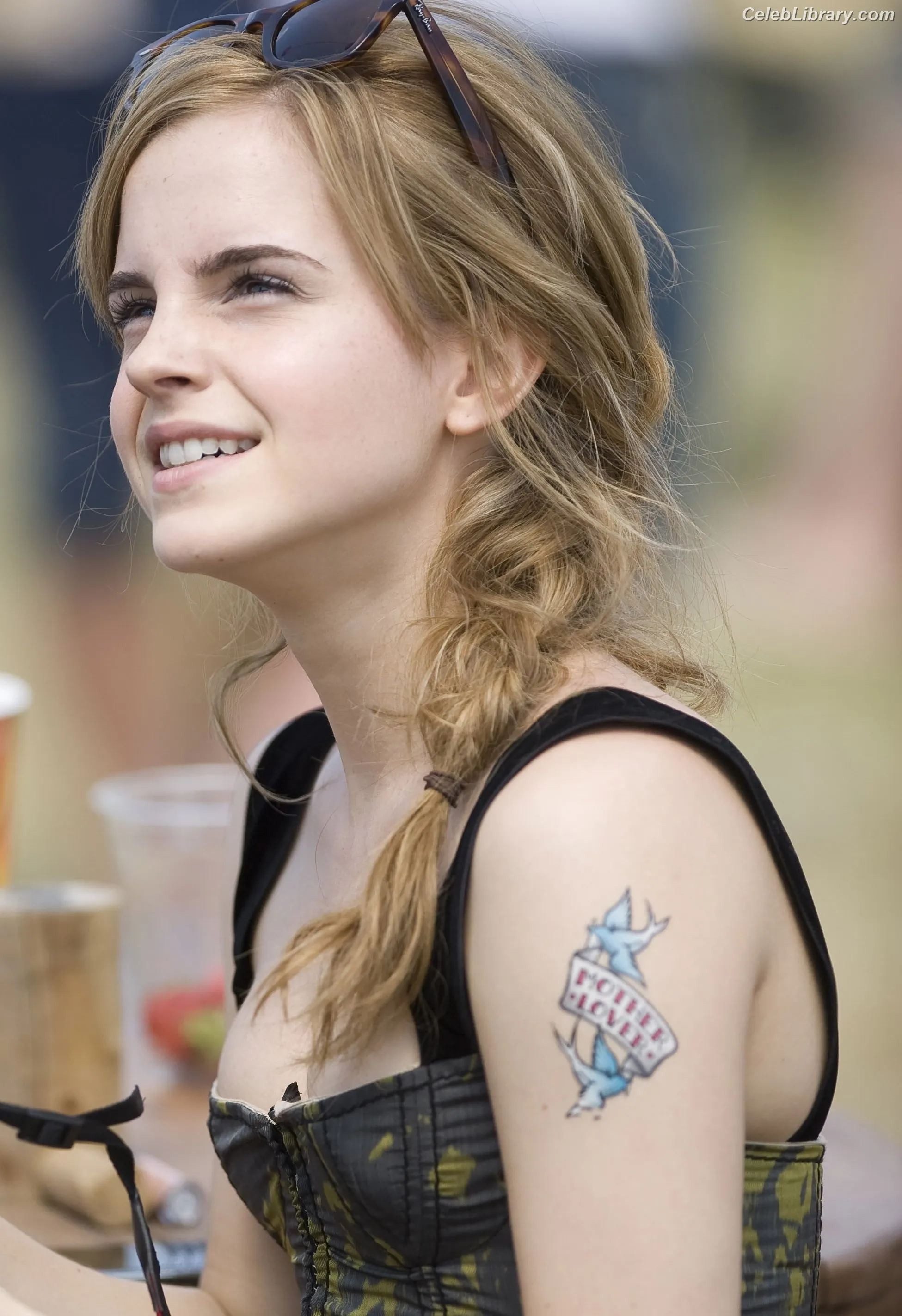 Emma Watson photo 3 of 1920