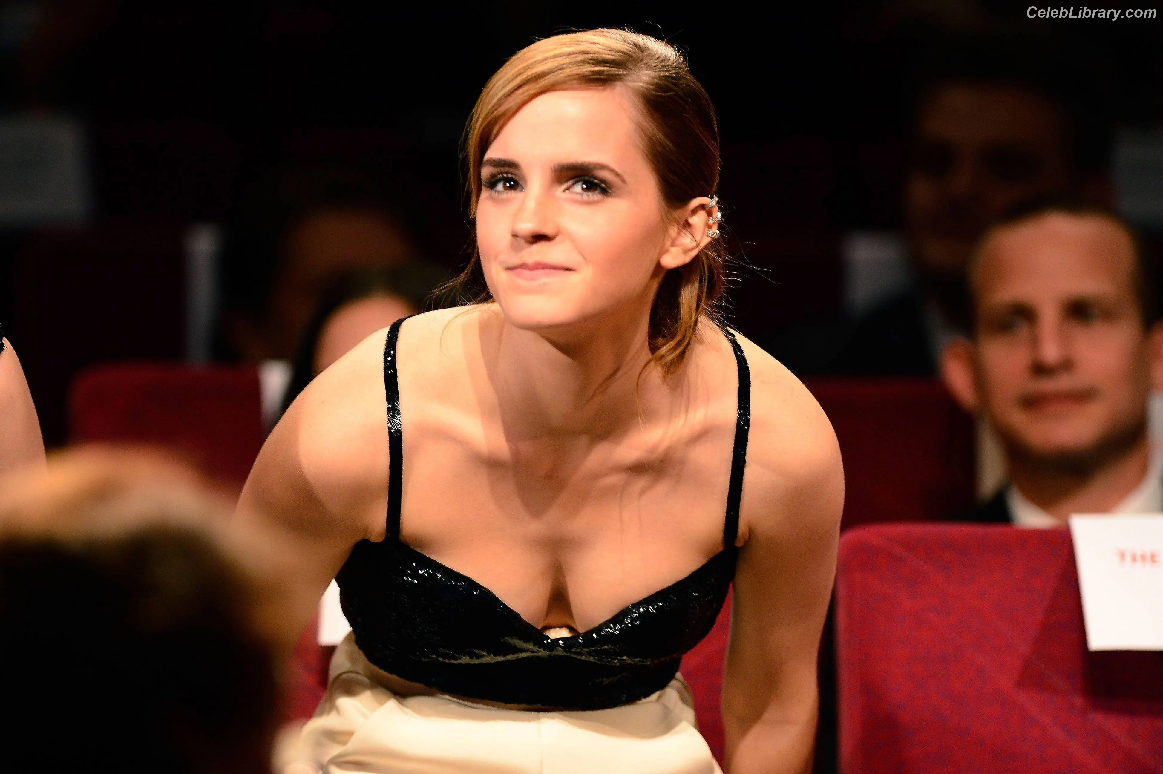 Emma Watson photo 21 of 1920