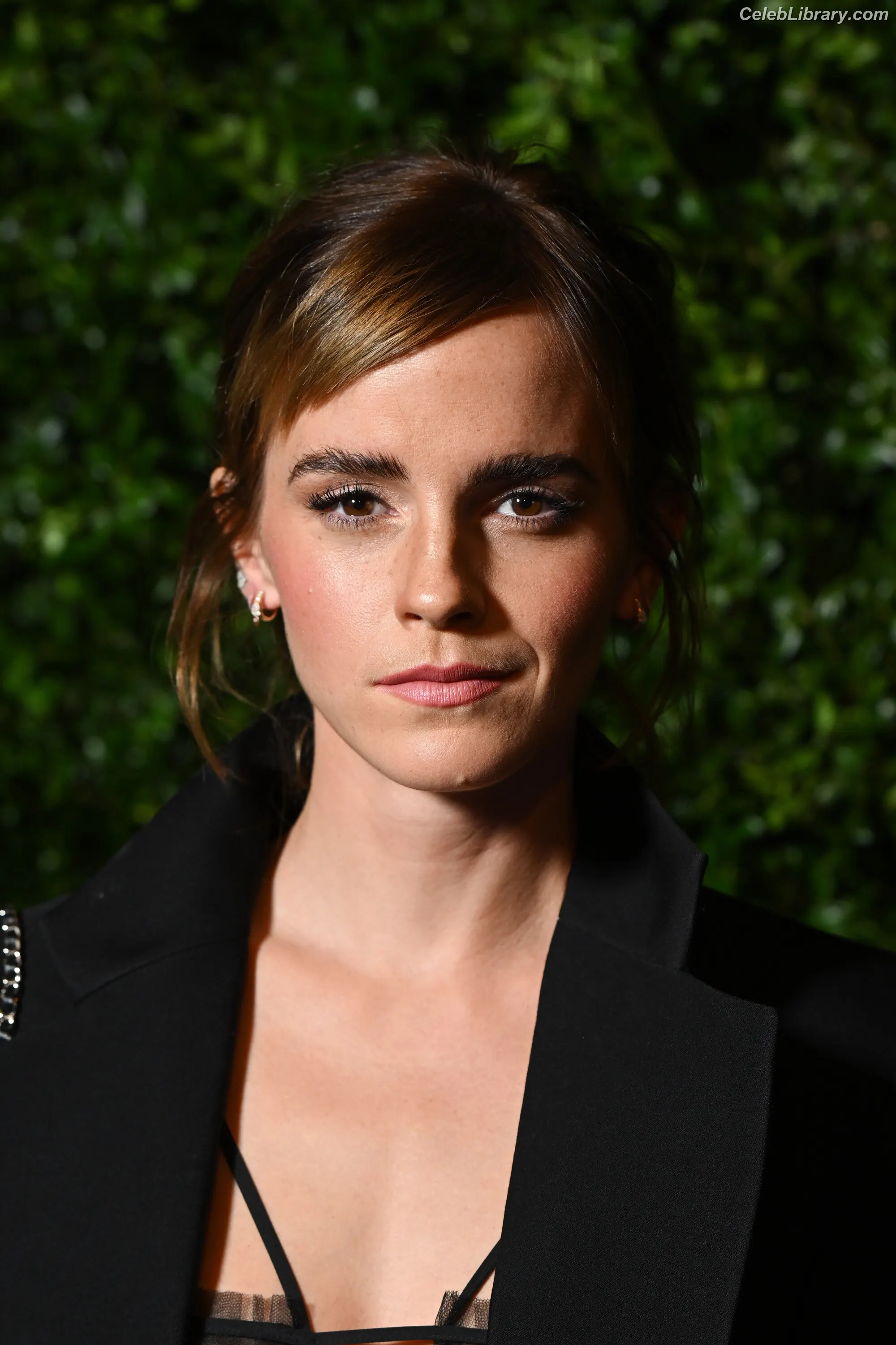 Emma Watson photo 23 of 1920