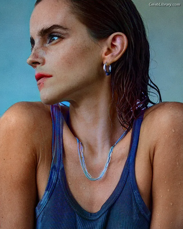 Emma Watson photo 17 of 1920