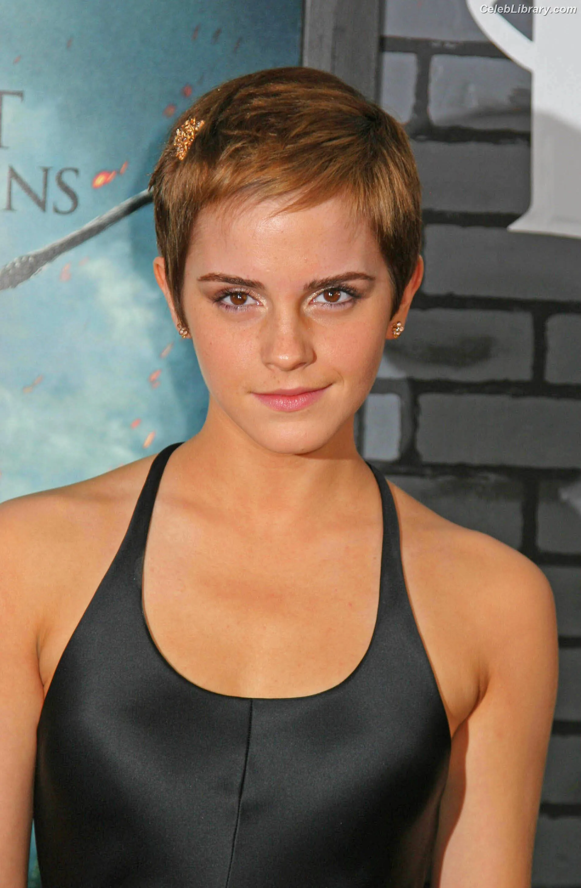 Emma Watson photo 12 of 1920