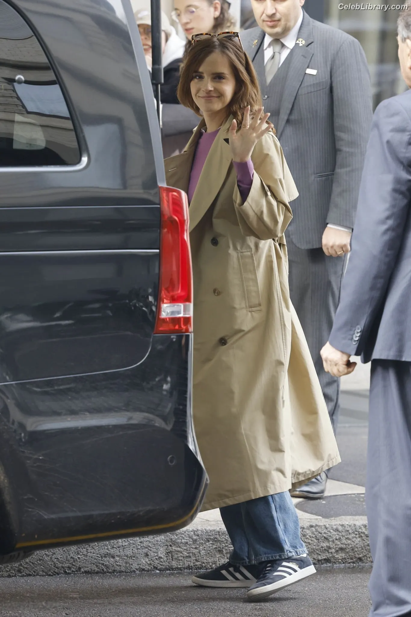 Emma Watson photo 16 of 1920