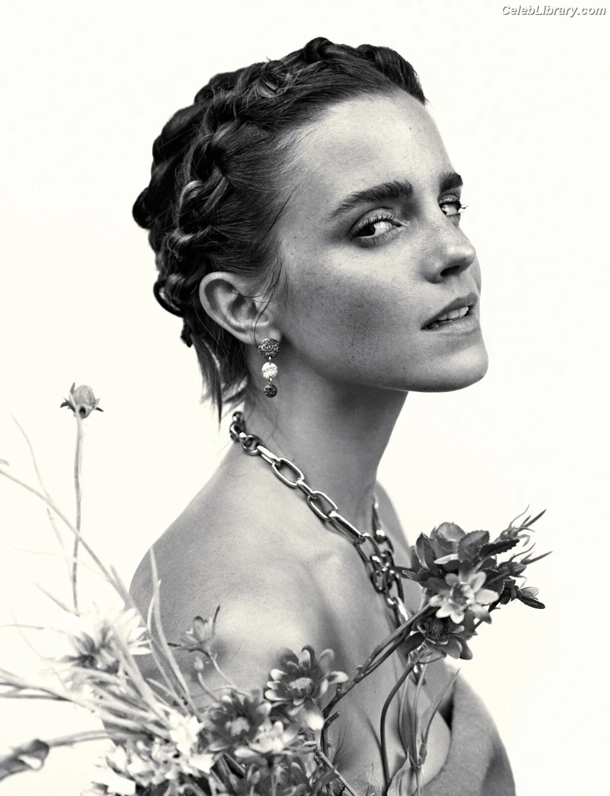 Emma Watson photo 24 of 1920