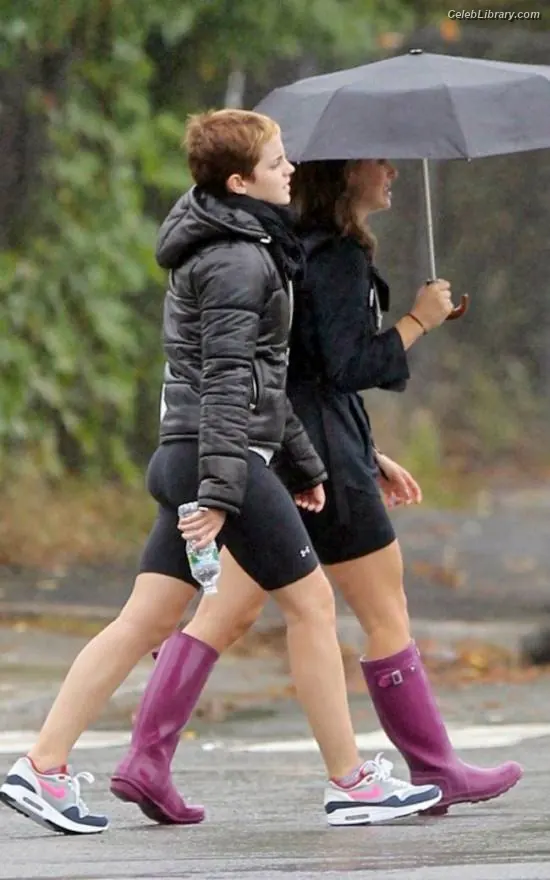 Emma Watson photo 16 of 1920