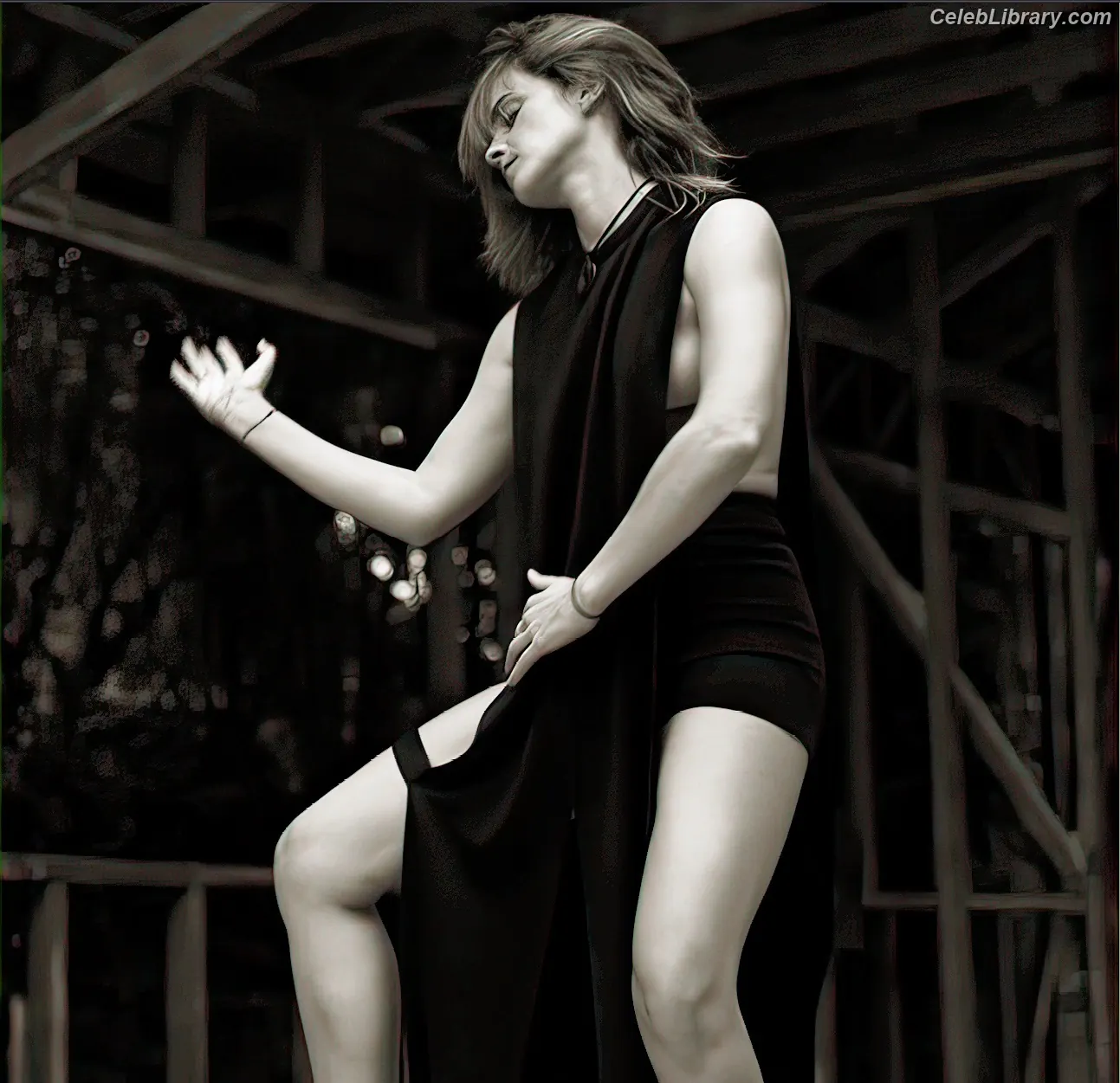 Emma Watson photo 1 of 1920