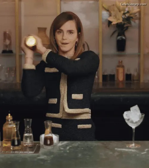 Emma Watson photo 21 of 1920