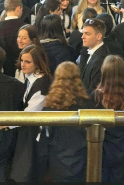 Emma Watson photo 22 of 1920