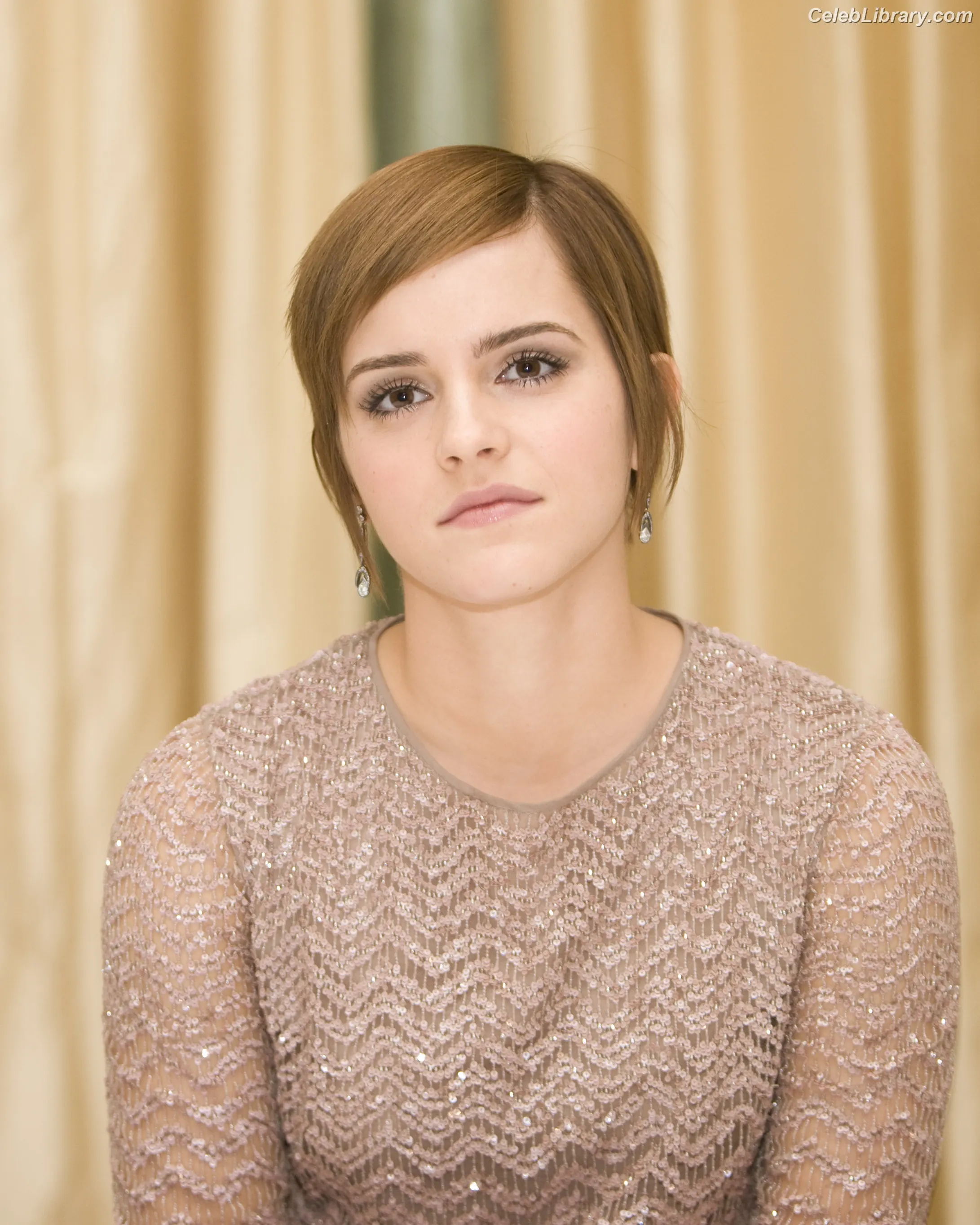 Emma Watson photo 9 of 1920