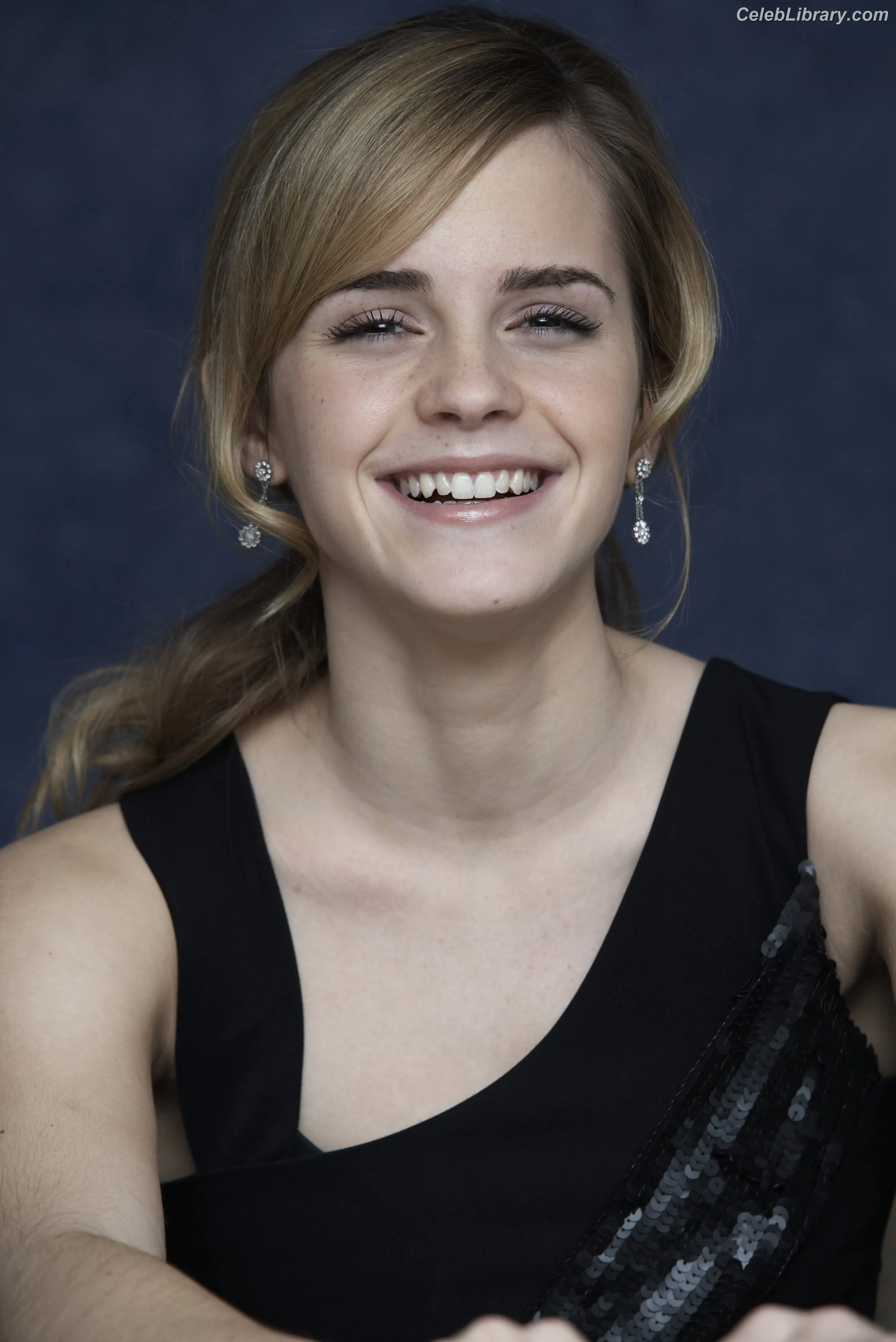 Emma Watson photo 11 of 1920