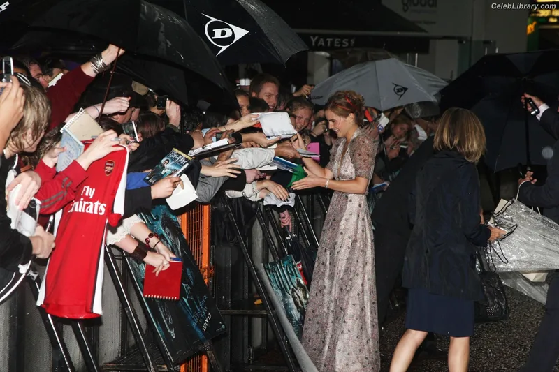 Emma Watson photo 10 of 1883