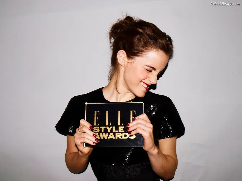 Emma Watson photo 11 of 1883