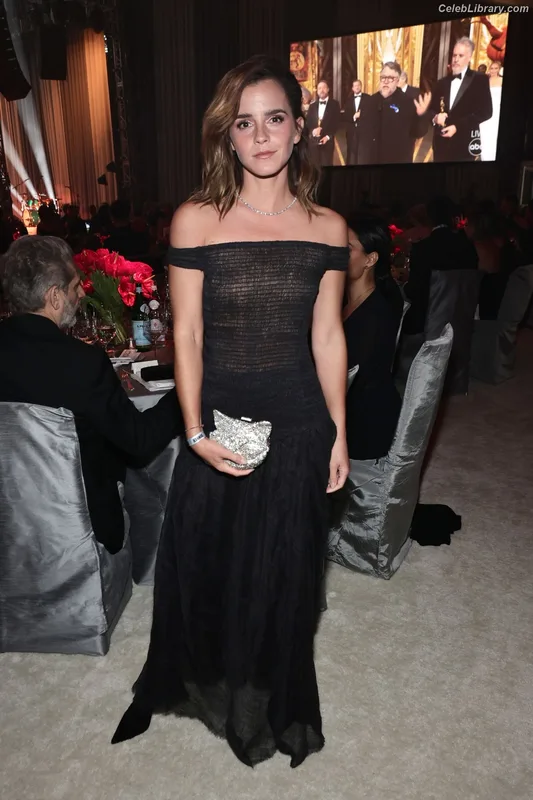 Emma Watson photo 15 of 1883