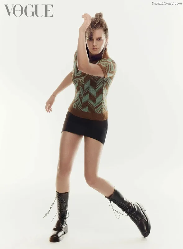 Emma Watson photo 22 of 1883