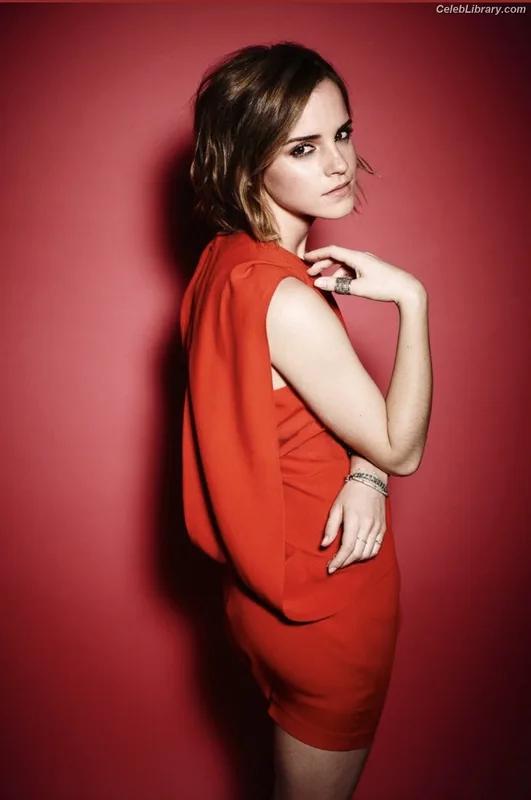Emma Watson photo 24 of 1883