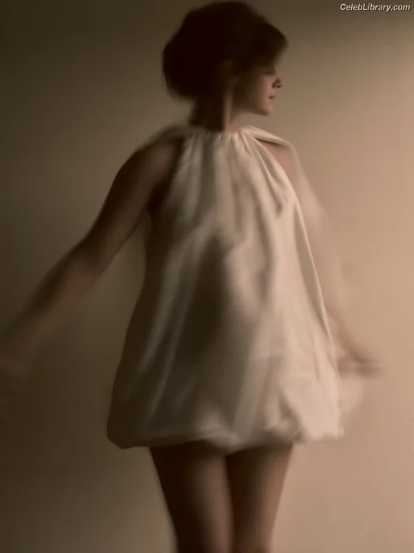 Emma Watson photo 9 of 1883