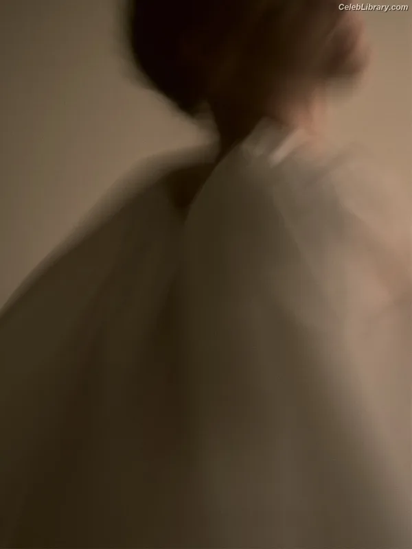 Emma Watson photo 11 of 1883