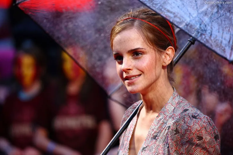 Emma Watson photo 17 of 1883