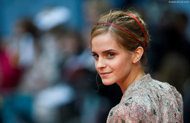 Emma Watson photo 10 of 1883