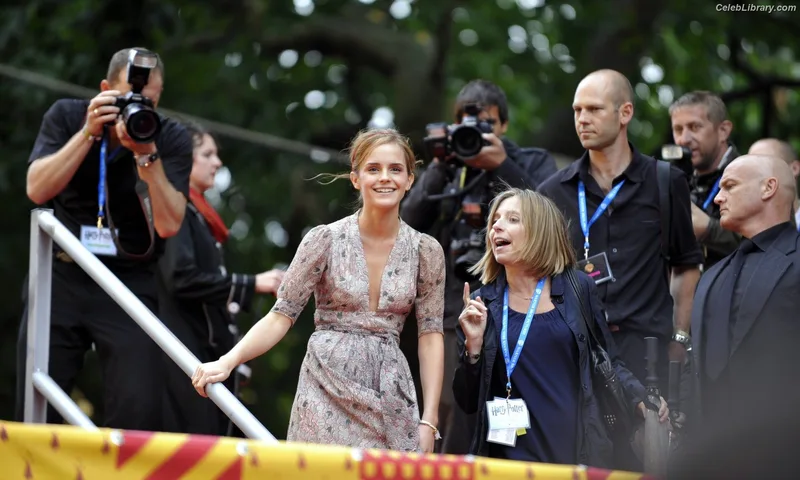 Emma Watson photo 1 of 1883