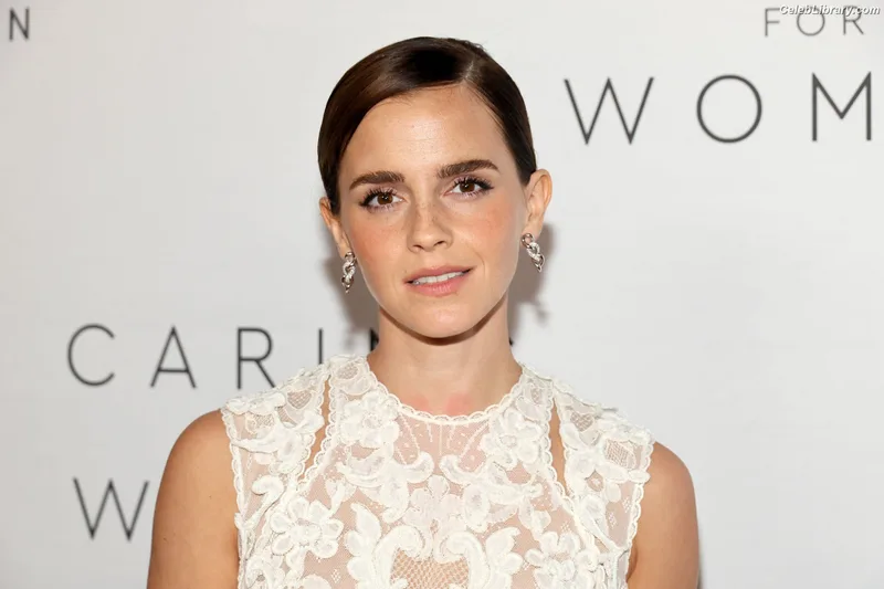 Emma Watson photo 6 of 1883