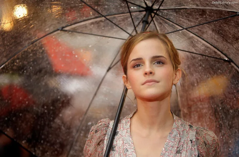 Emma Watson photo 7 of 1883